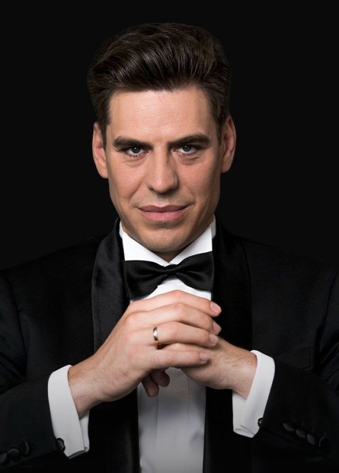 Дмитрий Дюжев